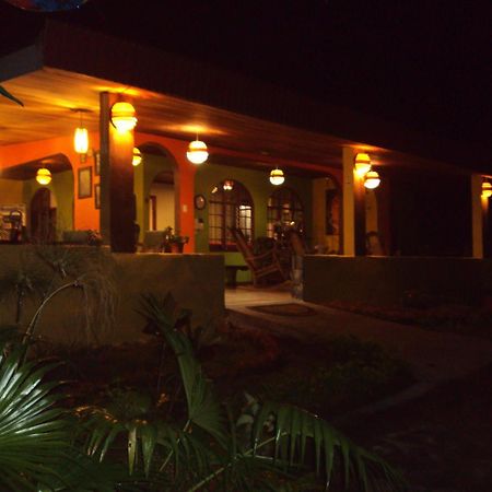 Aparthotel Villa Pacande & Rooms Pilas Buitenkant foto